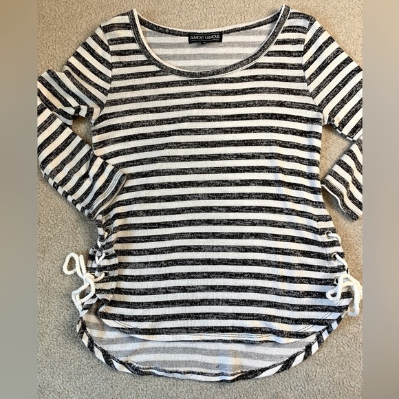 Almost Famous boho top blouse Stripe Ties Size Medium Black White - Picture 2 of 7